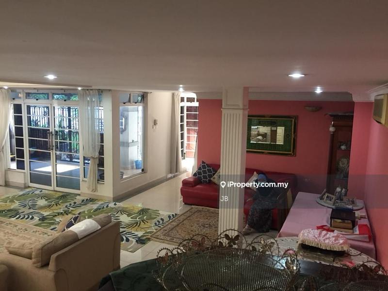 Rumah Berkembar untuk Dijual di Kelana Jaya, Petaling Jaya oleh JB - iProperty.com.my