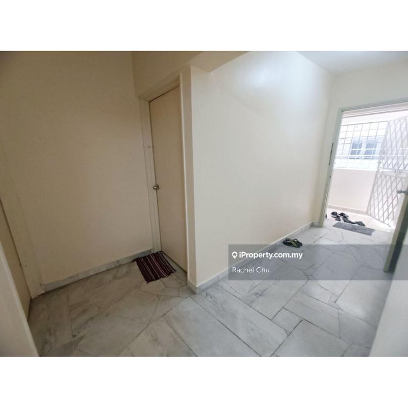 For Sale - Grandeur Tower