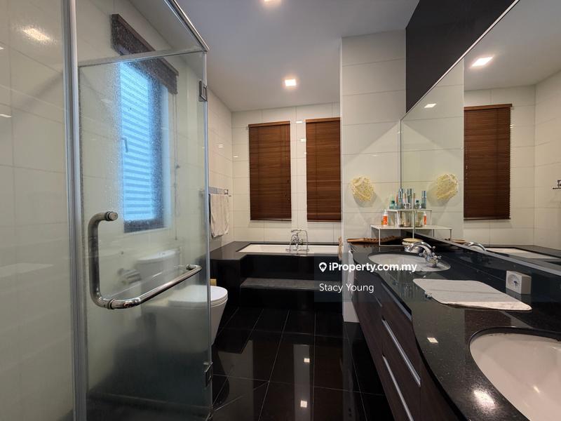 Bungalow House for Sale in Bukit Gita Bayu, Seri Kembangan by Stacy Young - iProperty.com.my