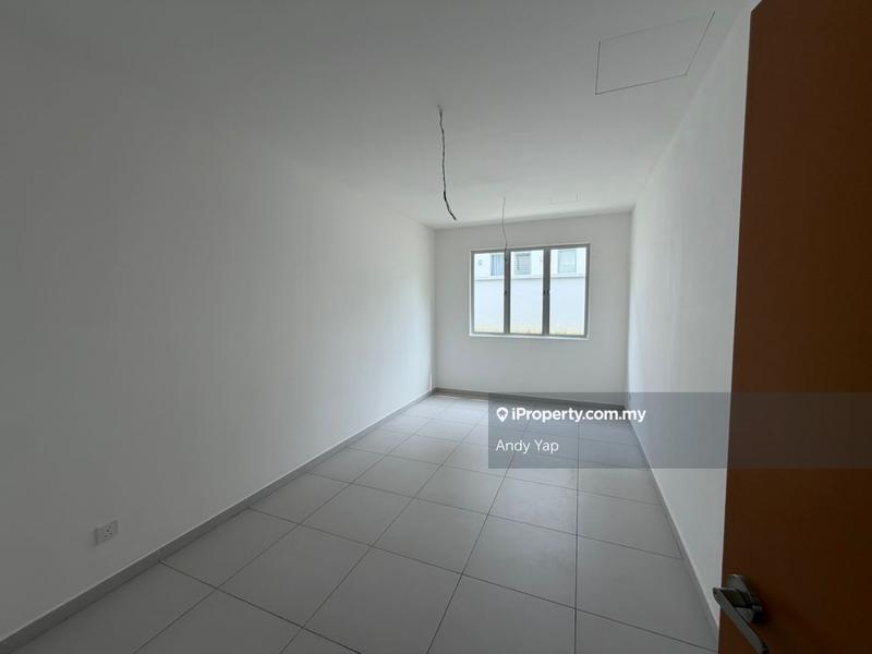 1.5-storey Terraced House for Sale in Taman Kundang Jaya, Rawang by Andy Yap - iProperty.com.my