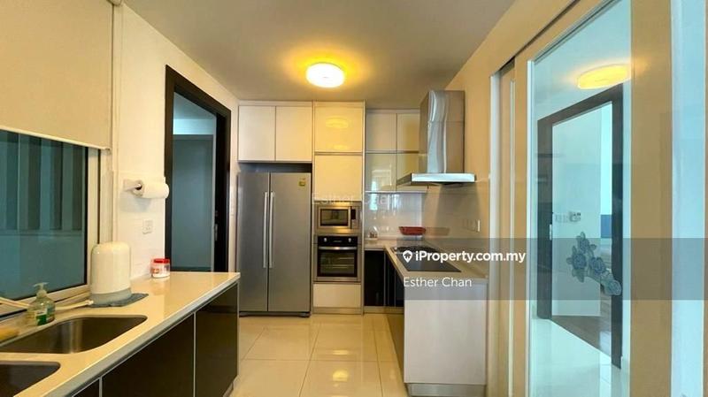 For Sale - Gurney Paragon