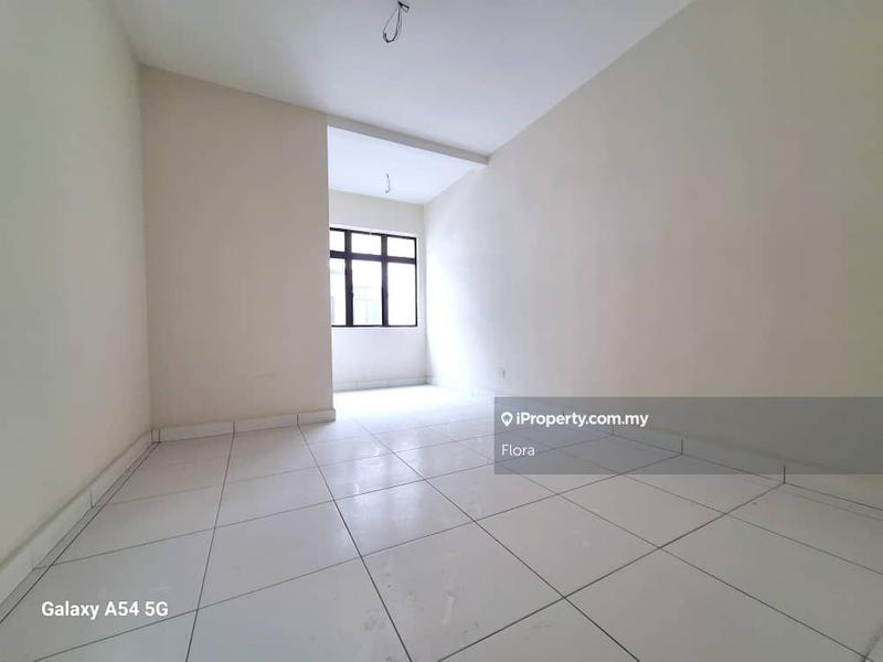 2-storey Terraced House for Sale in Puchong Lakeside, Puchong by Flora - iProperty.com.my