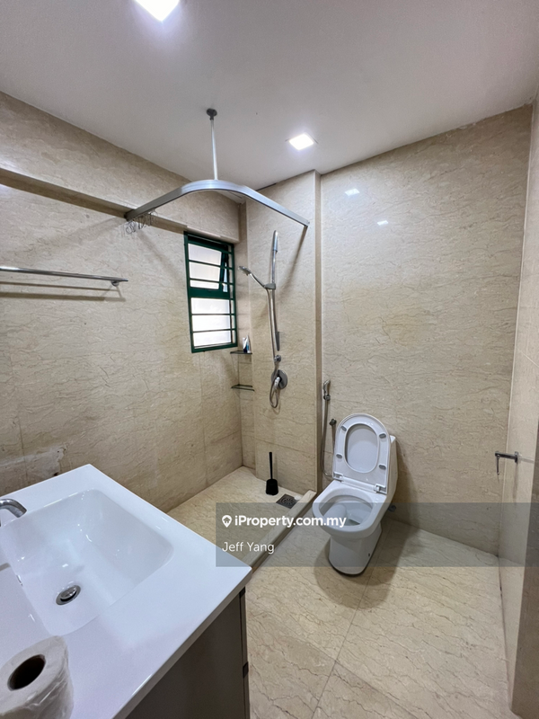 Kondominium untuk Dijual di The Straits View Condominium oleh Jeff Yang - iProperty.com.my