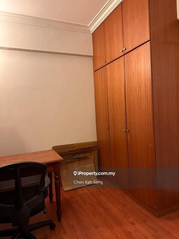 Condominium for Sale in Cameron Towers by Chen Kah Seng - iProperty.com.my