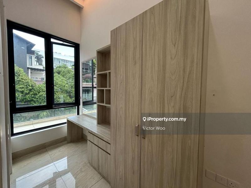 Banglo untuk Dijual di Country Heights Damansara, Kuala Lumpur oleh Victor Woo - iProperty.com.my