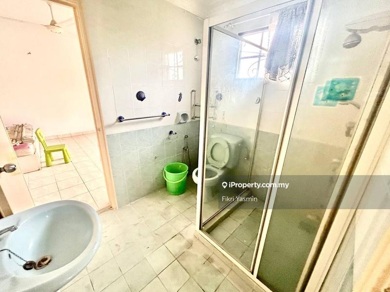 Rumah Berkembar untuk Dijual di Seksyen 7, Shah Alam oleh Fikri Yasmin - iProperty.com.my