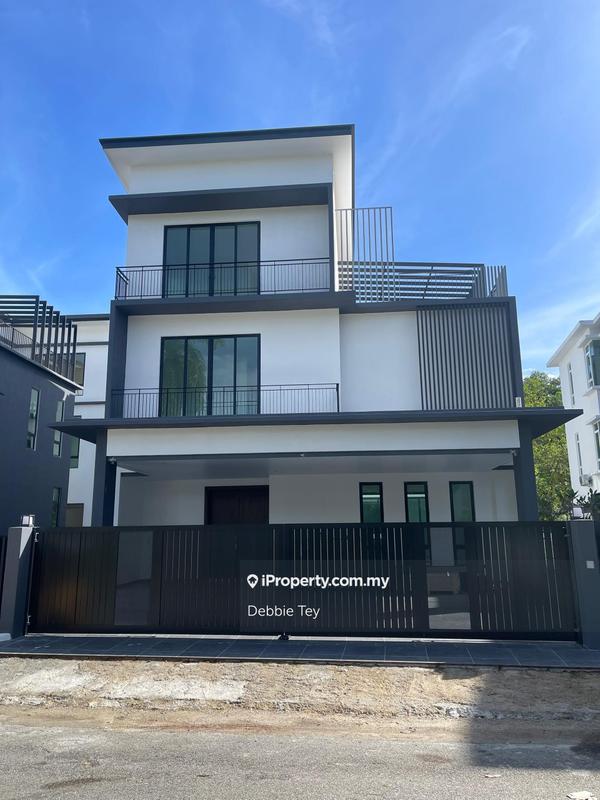 Banglo untuk Dijual di Taman Equine, Seri Kembangan oleh Debbie Tey - iProperty.com.my