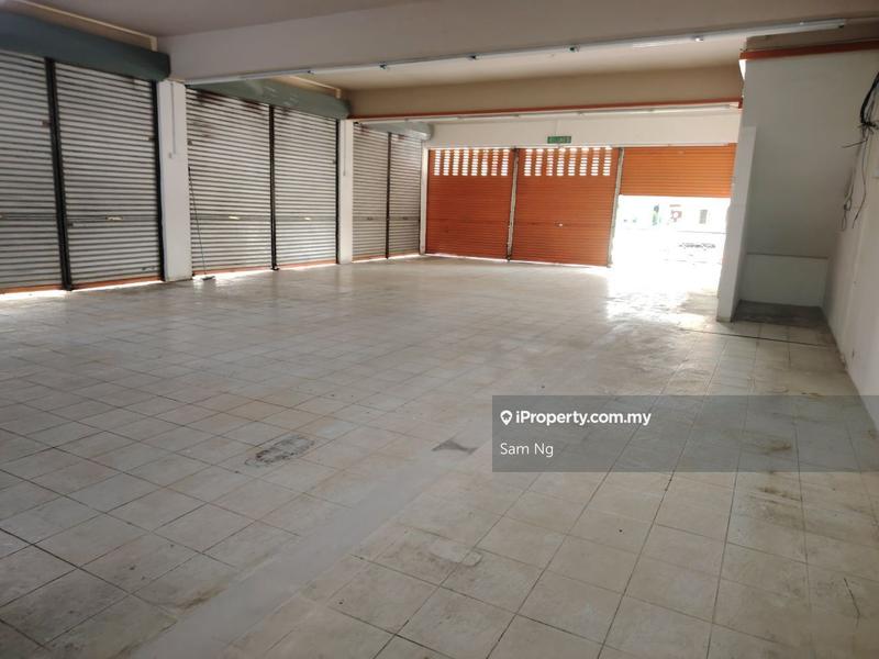 For Rent - USJ 9 Subang Jaya's 3 Storey Shop For Rent