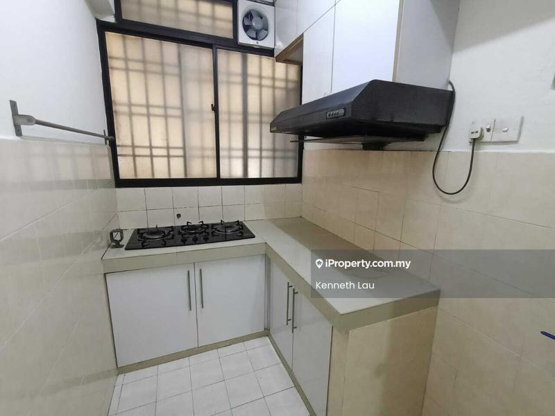 Pangsapuri untuk Disewa di Anjung Hijau (Greenfields) oleh Kenneth Lau - Kitchen - iProperty.com.my