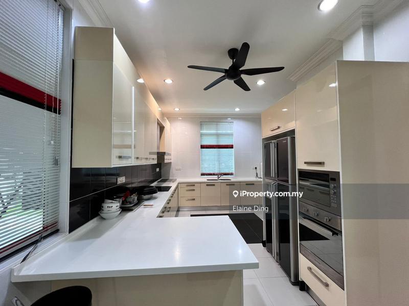 Bungalow House for Sale in Bluwater Estate of The Mines Resort City, Seri Kembangan by Elaine Ding - iProperty.com.my