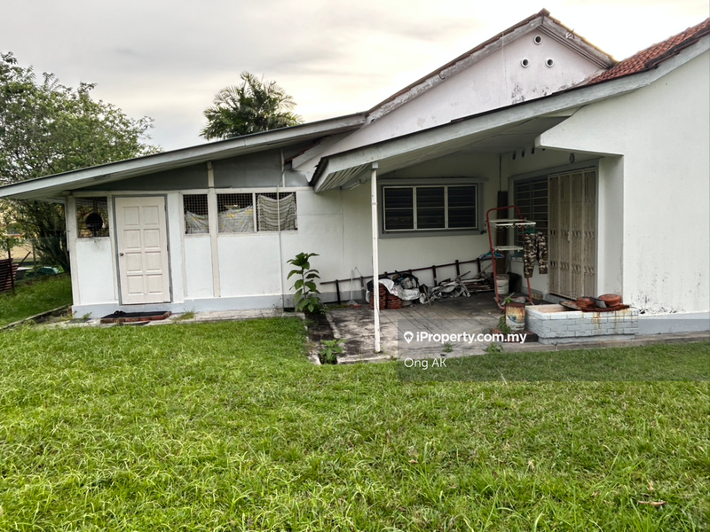 Bungalow House for Sale in Kampung Aulong, Taiping by Ong AK - iProperty.com.my