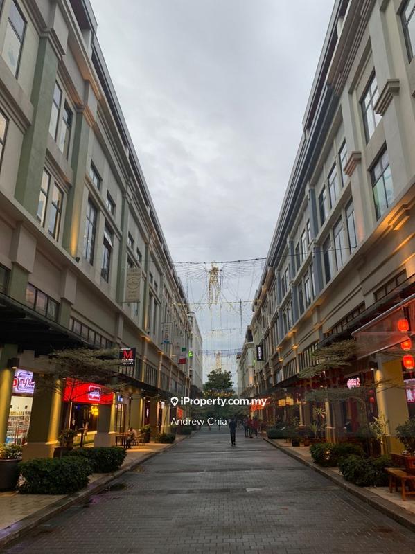 Shop for Rent in Desa Parkcity, Kuala Lumpur by Andrew Chia - iProperty.com.my