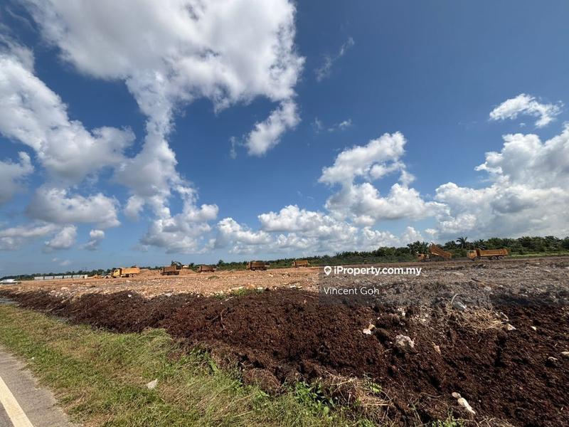 Tanah Perindustrian untuk Dijual di Tmn Perindustrian Pekan Nenas 1, Pekan Nanas oleh Vincent Goh - iProperty.com.my