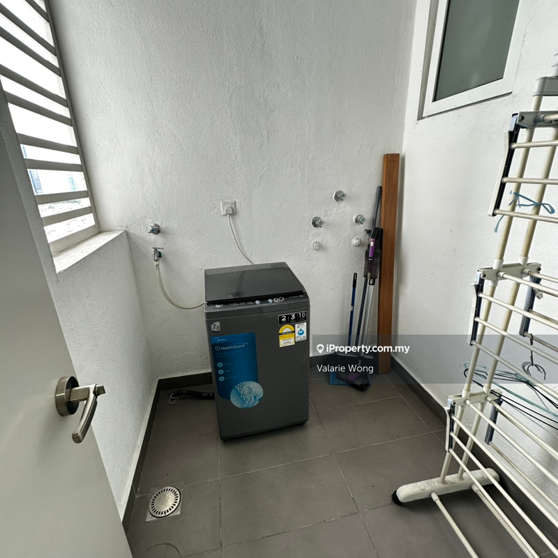 Service Residence for Rent in Pinnacle Sri Petaling by Valarie Wong - iProperty.com.my