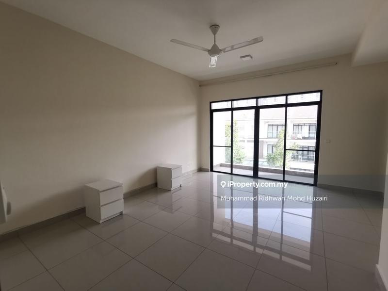 Rumah Berangkai 2.5 Tingkat untuk Dijual di Dengkil, Selangor oleh Muhammad Ridhwan Mohd Huzairi - iProperty.com.my