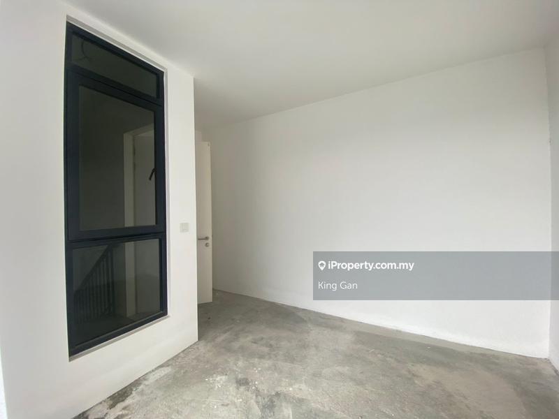 Rumah Bandar untuk Dijual di Affiniti Residences, Taman Bukit Serdang, Seri Kembangan oleh King Gan - iProperty.com.my