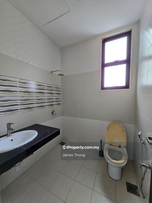 Bungalow House for Sale in Taman Yarl, Jalan Klang Lama (Old Klang Road) by James Thong - iProperty.com.my