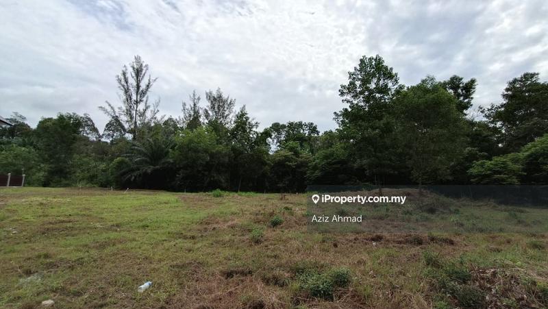 Bungalow Land for Sale in Perdana Lakeview East, Cyberjaya by Aziz Ahmad - iProperty.com.my