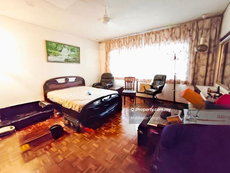 Bungalow House untuk Dijual di Ukay Heights, Ampang oleh Mel Walia - iProperty.com.my