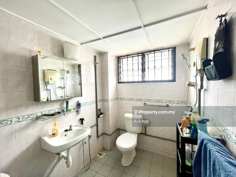 2-storey Terraced House for Sale in Taman Tun Dr Ismail, Kuala Lumpur by Pat Kok - Bathroom - iProperty.com.my