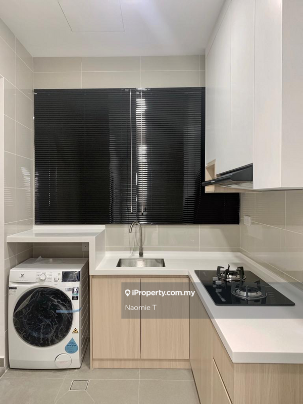 Condominium for Sale in Waltz Residences by Naomie T - iProperty.com.my