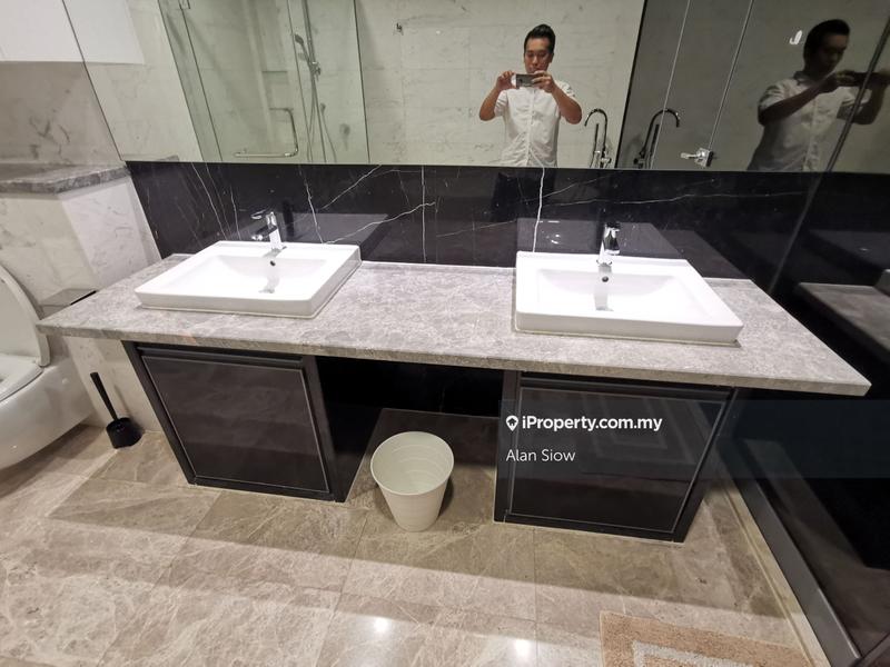 For Sale - The Face Suites (Platinum Suites)