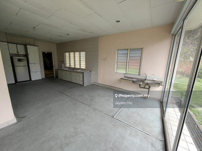 Bungalow House for Sale in Sea Park, Petaling Jaya by Jayden Ho - iProperty.com.my