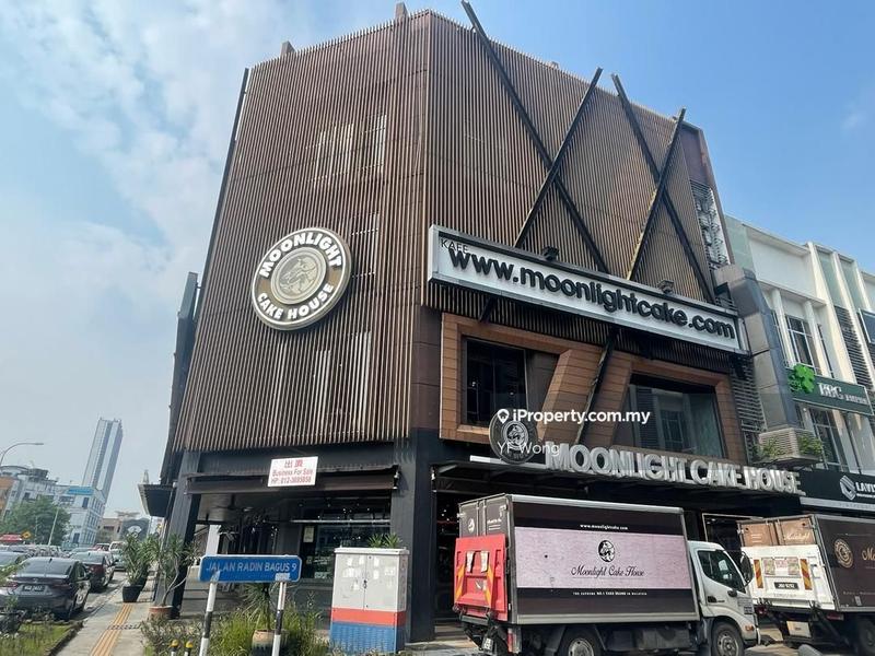Shop for Rent in Bandar Baru Sri Petaling, Sri Petaling by YF Wong - iProperty.com.my