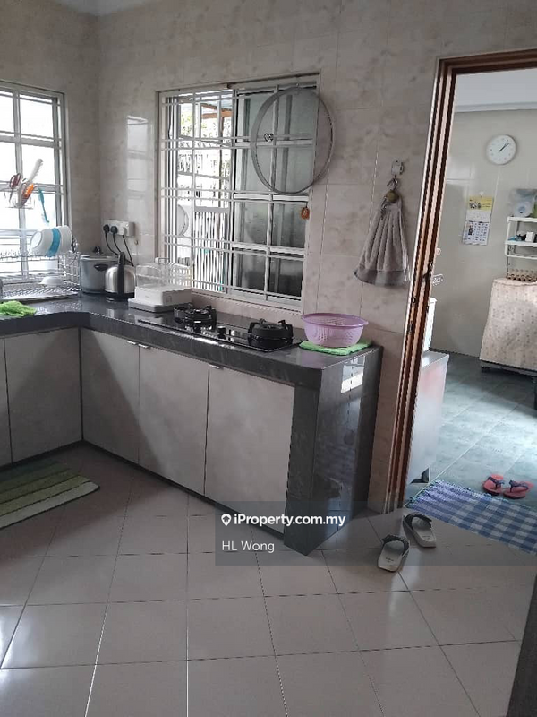 Rumah Teres 2-Tingkat untuk Dijual di Taman Wawasan, Puchong oleh HL Wong - iProperty.com.my