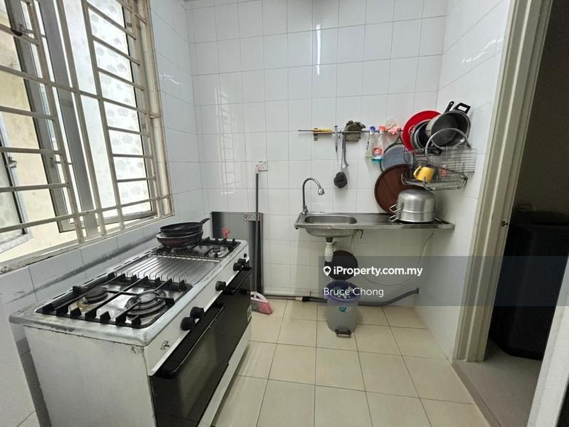 Condominium for Sale in Platinum Hill PV 8 by Bruce Chong - iProperty.com.my
