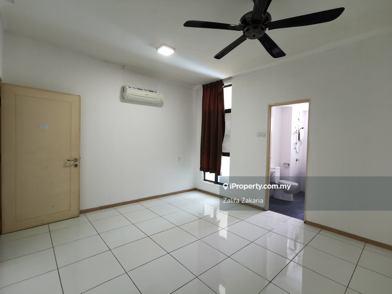 Service Residence for Sale in Vista Alam by Zalifa Zakaria - iProperty.com.my