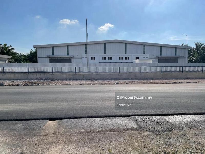 Kilang Terpisah untuk Dijual di Kampung Teluk Mengkuang, Telok Panglima Garang oleh Eddie Ng - iProperty.com.my