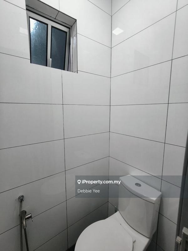 Semi-Detached House for Sale in gpksy, Seremban by Debbie Yee - iProperty.com.my