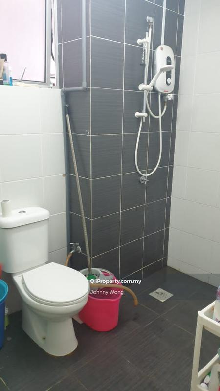 Service Residence for Sale in Maxim Residences by Johnny Wong - iProperty.com.my