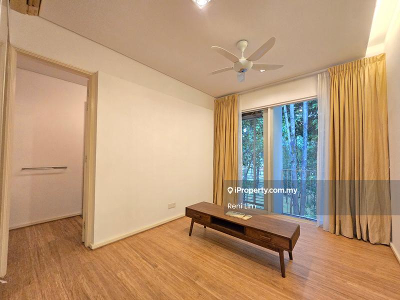 Rumah Berkembar untuk Dijual di Seri Pilmoor, Bayu Timur, Ara damansara, Ara Damansara oleh Reni Lim - Living Room - iProperty.com.my