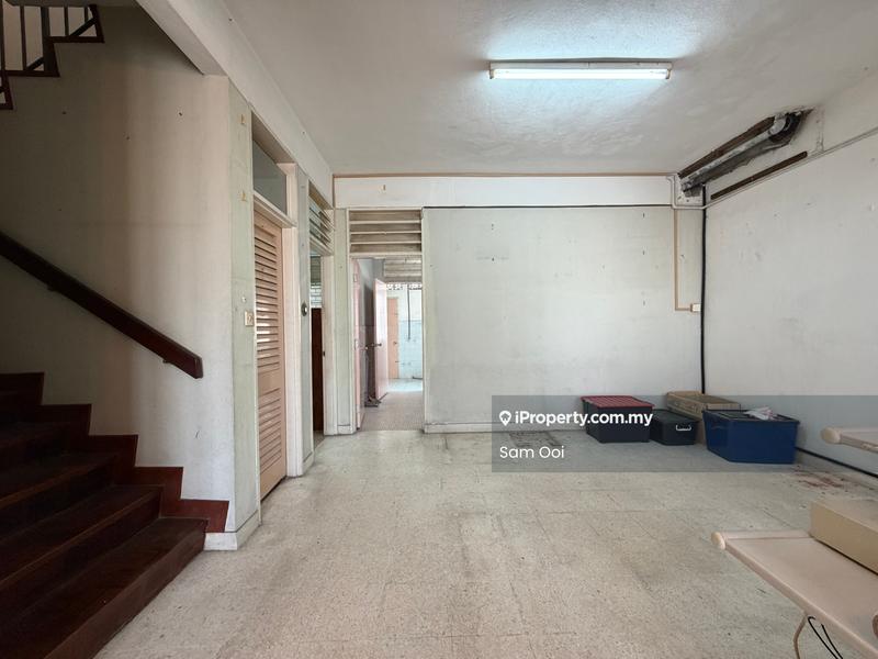 Rumah Teres 2-Tingkat untuk Dijual di Island Glades, Jelutong oleh Sam Ooi - Corridor - iProperty.com.my