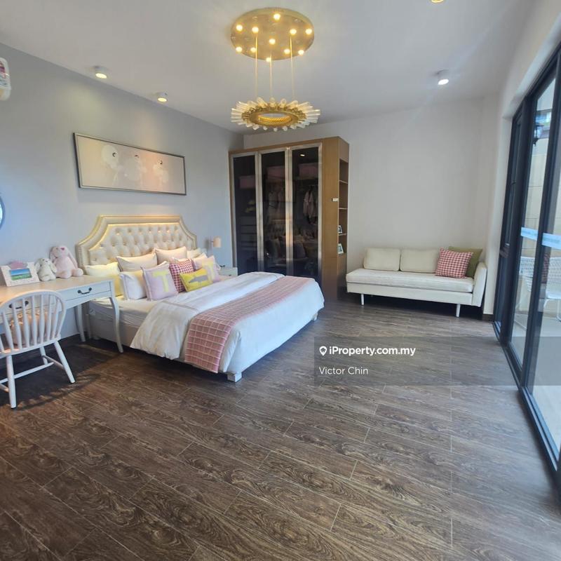 Rumah Berangkai 2 Tingkat untuk Dijual di Forest City Golf Resort Villa, Johor Bahru oleh Victor Chin - iProperty.com.my