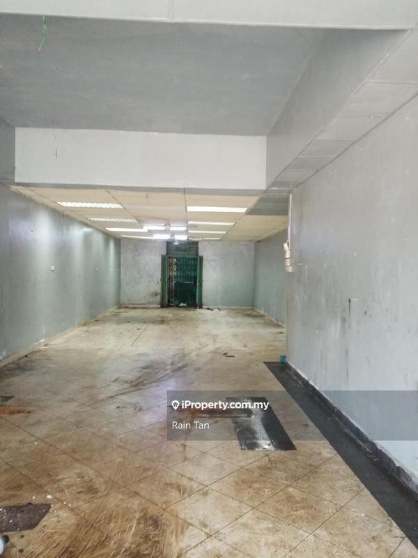 For Sale - Salak Selatan Jalan Besar 4.5 Sty Shop