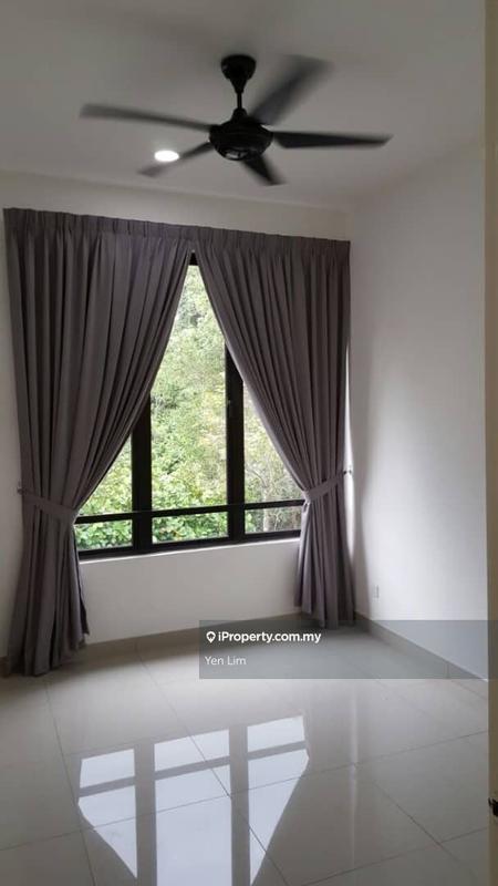 Rumah Teres 3-Tingkat untuk Dijual di Taman Equine, Seri Kembangan oleh Yen Lim - iProperty.com.my