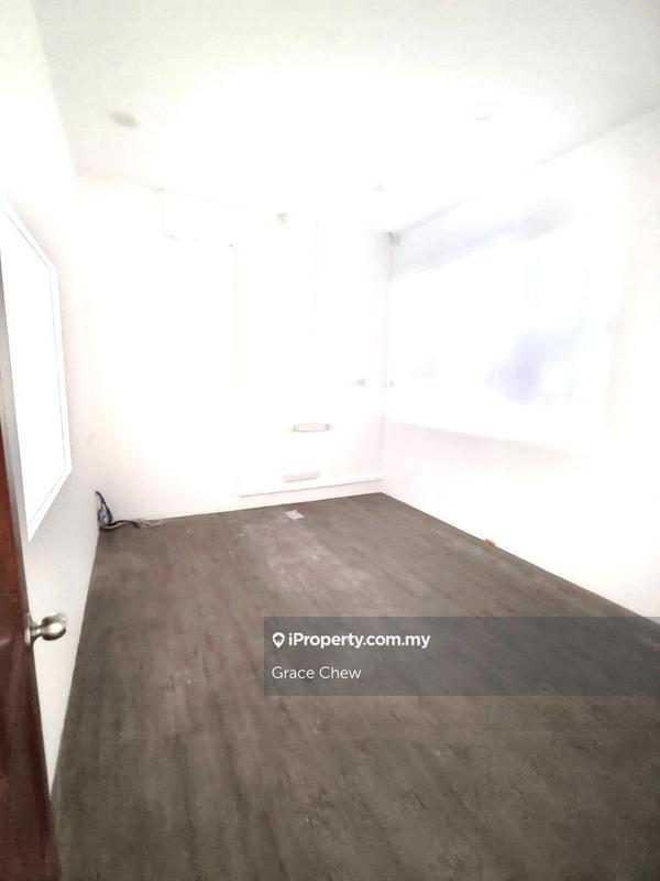 Shop for Rent in Taman Molek, Johor Bahru by Grace Chew - iProperty.com.my
