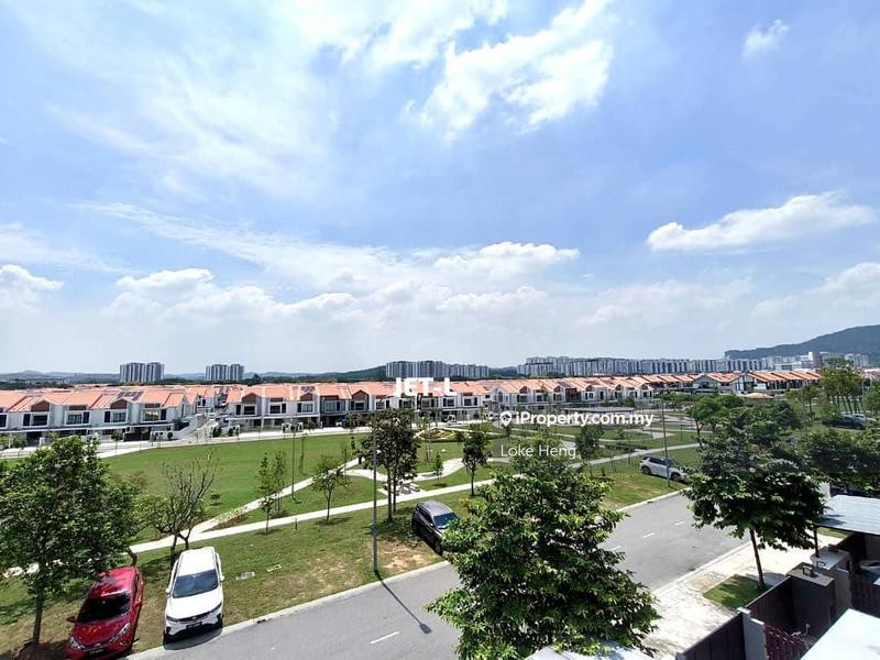Rumah Berangkai 3 Tingkat untuk Dijual di Setia Utama, Setia Alam oleh Loke Heng - iProperty.com.my