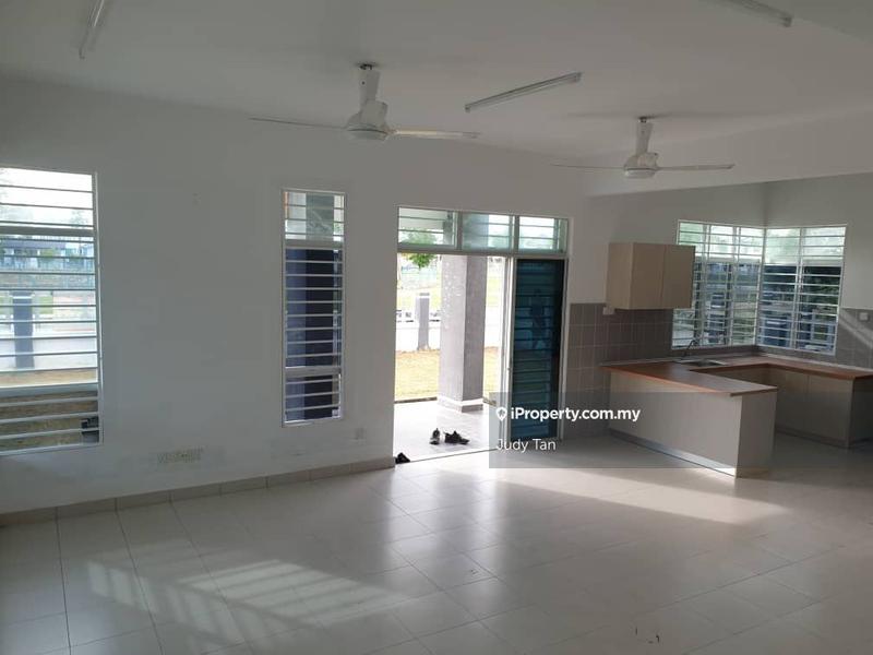 Rumah Teres 2-Tingkat untuk Dijual di Bandar Puncak Alam, Puncak Alam oleh Judy Tan - iProperty.com.my