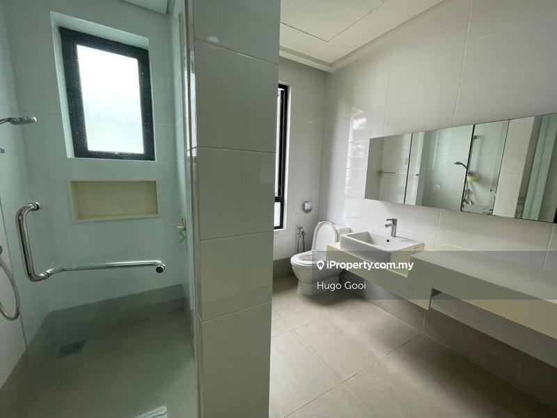 Bungalow House for Sale in Bluwater Estate, The Mines Resort City, Gita Bayu, Seri Kembangan by Hugo Gooi - iProperty.com.my