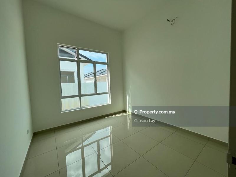 Rumah Berkembar untuk Dijual di Taman Bukit Perdana, Kluang oleh Gipson Lay - iProperty.com.my