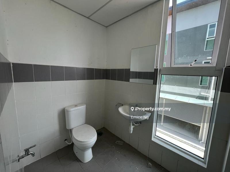 Semi-D Kilang untuk Dijual di Taman Inanam, Kota Kinabalu oleh Emice Ng - iProperty.com.my