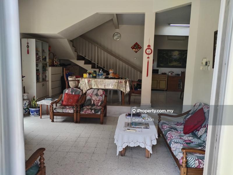 Rumah Teres 2-Tingkat untuk Dijual di Taman Mayang, Petaling Jaya oleh Danny Oon - iProperty.com.my