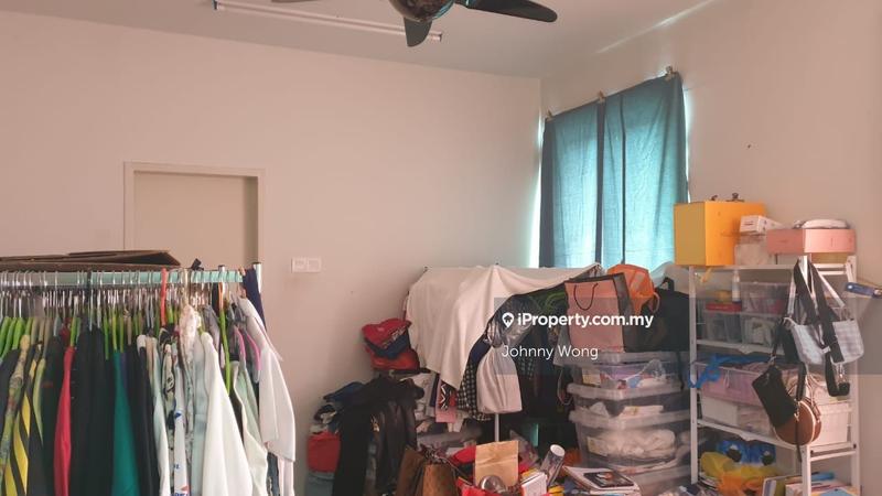 Service Residence for Sale in Maxim Residences by Johnny Wong - iProperty.com.my