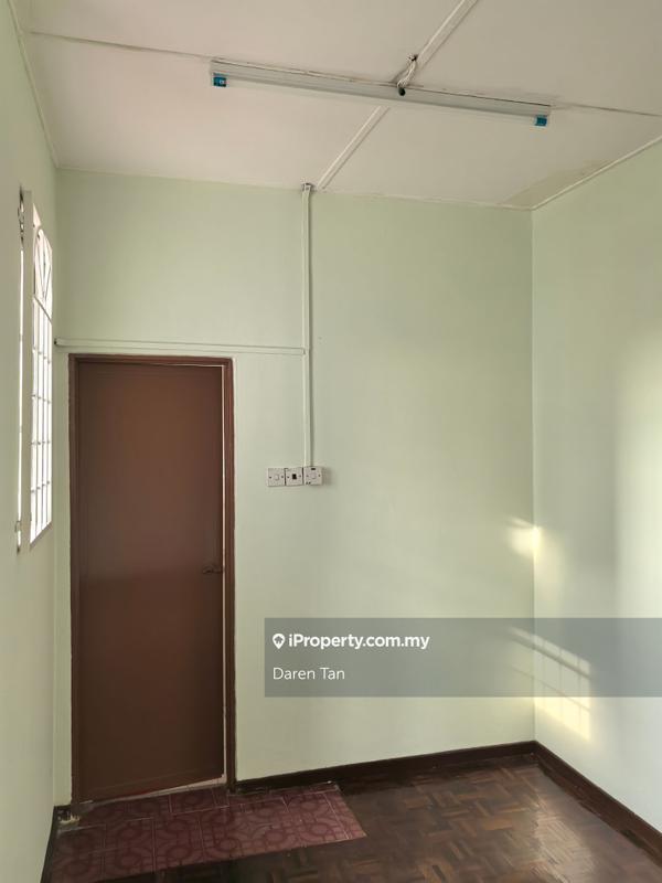Rumah Teres 2-Tingkat untuk Dijual di Usj 1, Subang Jaya oleh Daren Tan - iProperty.com.my