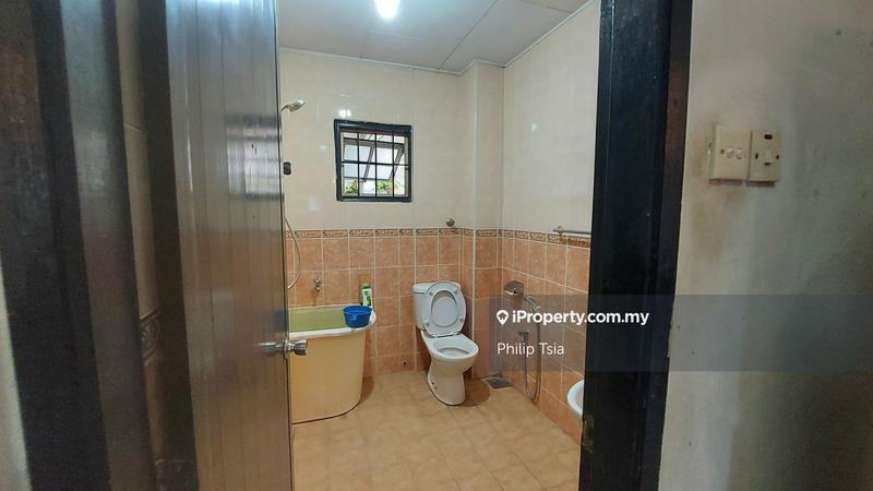 Rumah Berkembar untuk Dijual di Taman Overseas Union (Taman Oug), Jalan Klang Lama (Old Klang Road) oleh Philip Tsia - iProperty.com.my