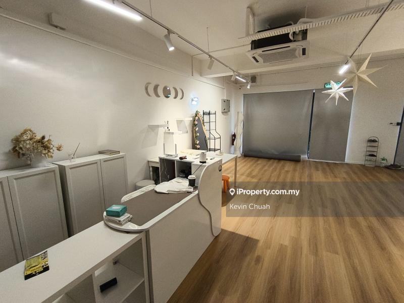 For Sale - Se. Ruang Square